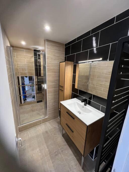 לה בורבול Appartement Style Chalet Standing 2 A 6 Personnes מראה חיצוני תמונה